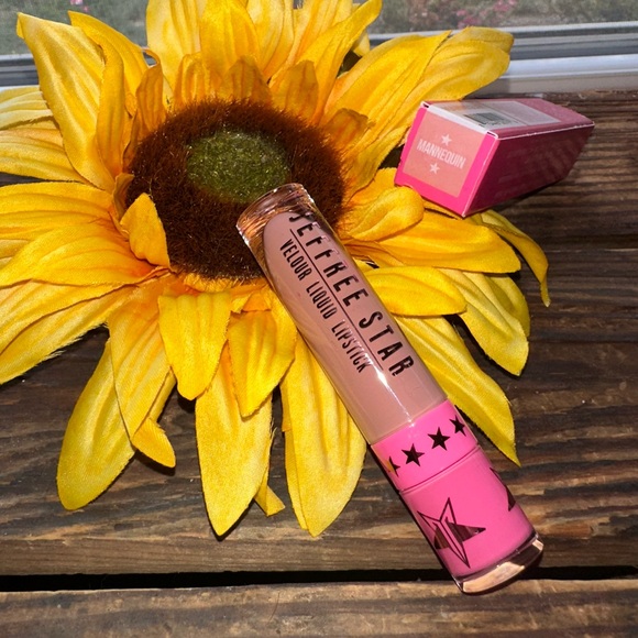 Jeffree Star NIB Supreme Full Pigment Lip Gloss Mannequin Full Size - Picture 2 of 5